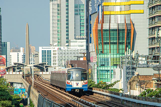 Convenient access to BTS Phaya Thai